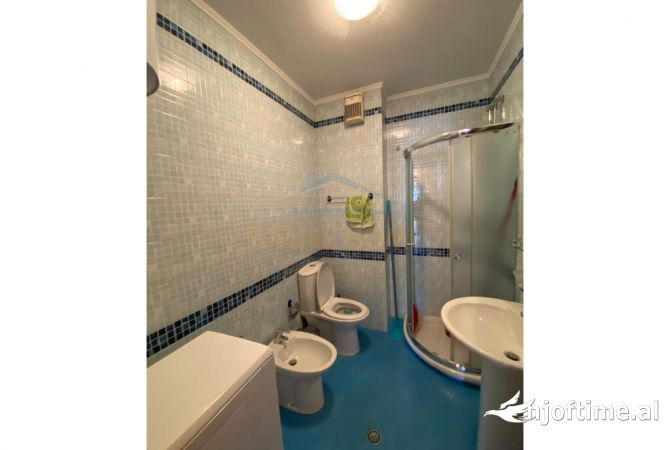 Shtepi me qera 2+1 ne Tirane - 700 Euro