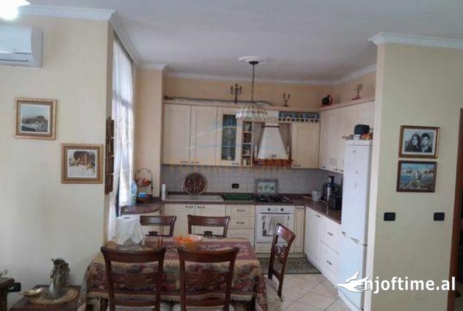 Shtepi ne shitje 1+1 ne Tirane - 90,000 Euro