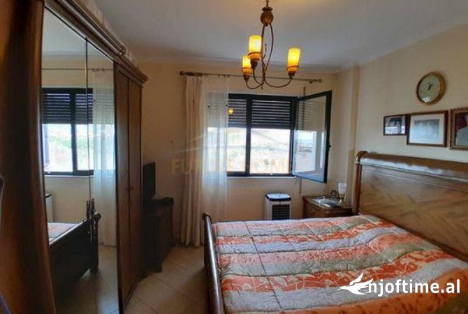 Shtepi ne shitje 1+1 ne Tirane - 90,000 Euro