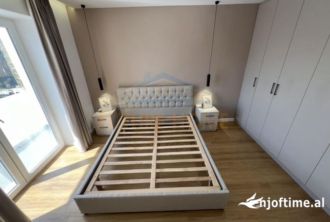 Shtepi ne shitje Apartament ne Tirane, 1+1, Mobilimi E mobiluar, Pagesa 158,000  Euro.