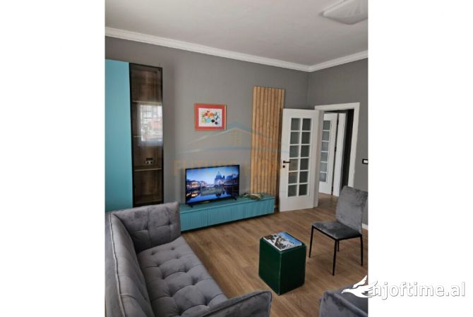 Shtepi me qera 1+1 ne Tirane - 650 Euro