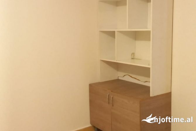 Shtepi me qera Garsoniere ne Tirane - 30,000 Leke