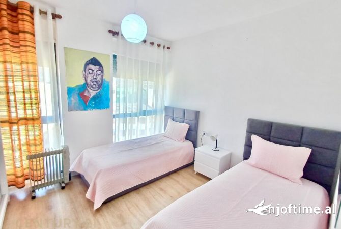 Shtepi ne shitje Apartament ne Tirane, 2+1, Mobilimi E mobiluar, Pagesa 139,500  Euro.