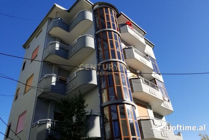Ambient biznesi me qera 5+1 ne Tirane - 3,200 Euro