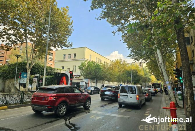 Ambient biznesi me qera 1+1 ne Tirane - 1,550 Euro