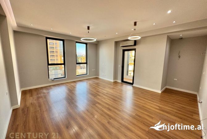 Ambient biznesi me qera 3+1 ne Tirane - 1,000 Euro