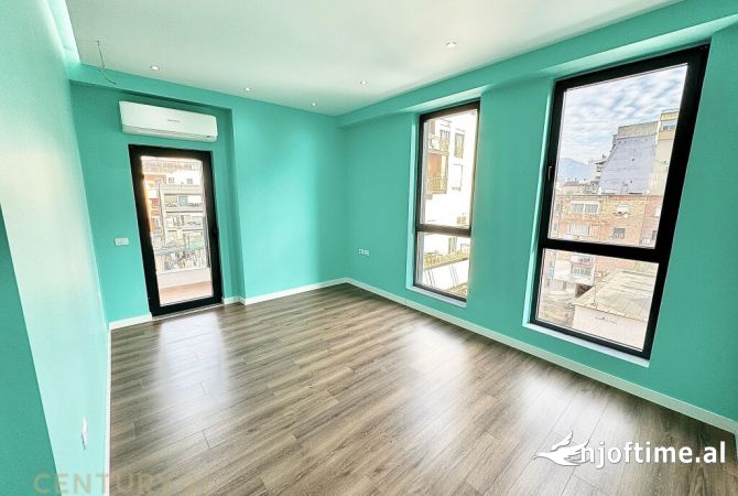 Ambient biznesi me qera 3+1 ne Tirane - 1,000 Euro