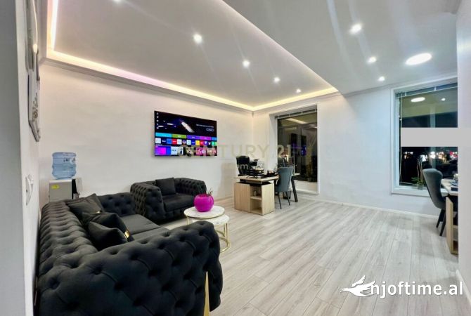 Ambient biznesi me qera 1+1 ne Tirane - 1,200 Euro