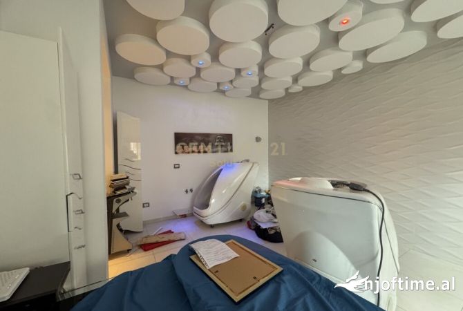 Ambient biznesi me qera 3+1 ne Tirane - 620 Euro