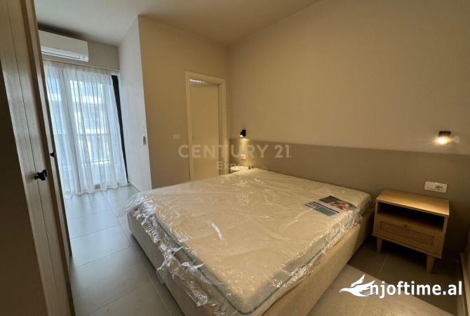 Shtepi me qera 2+1 ne Tirane - 1,000 Euro