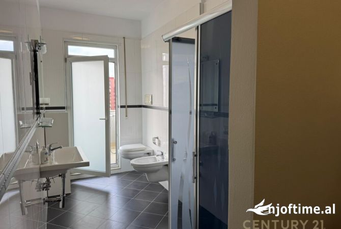 Shtepi me qera Apartament ne Tirane, 1+1, Mobilimi E mobiluar, Pagesa 800  Euro.