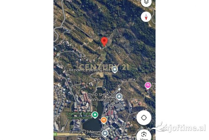 Truall ose Toke  ne Tirane - 250,000 Euro