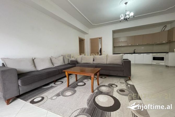 Shtepi me qera 3+1 ne Tirane - 700 Euro