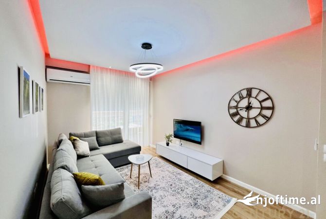 Shtepi me qera 1+1 ne Tirane - 890 Euro