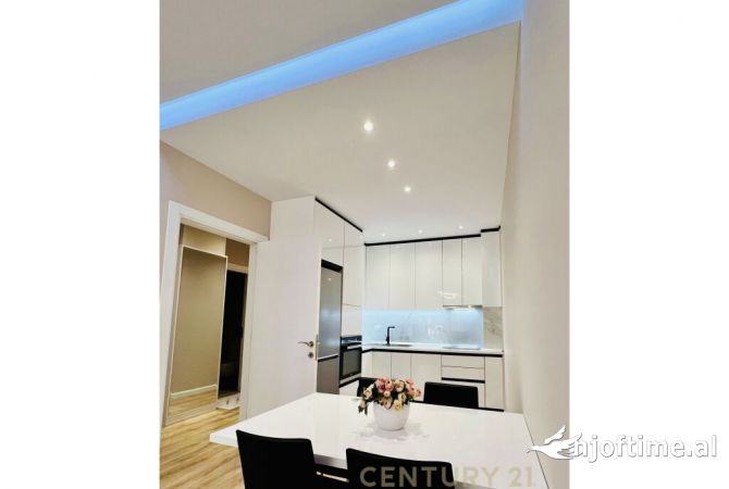 Shtepi me qera 1+1 ne Tirane - 890 Euro