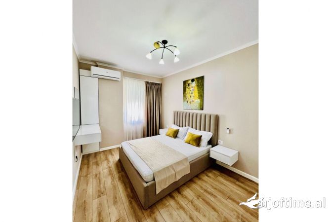 Shtepi me qera Apartament ne Tirane, 1+1, Mobilimi E mobiluar, Pagesa 890  Euro.
