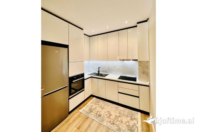 Shtepi me qera 1+1 ne Tirane - 890 Euro