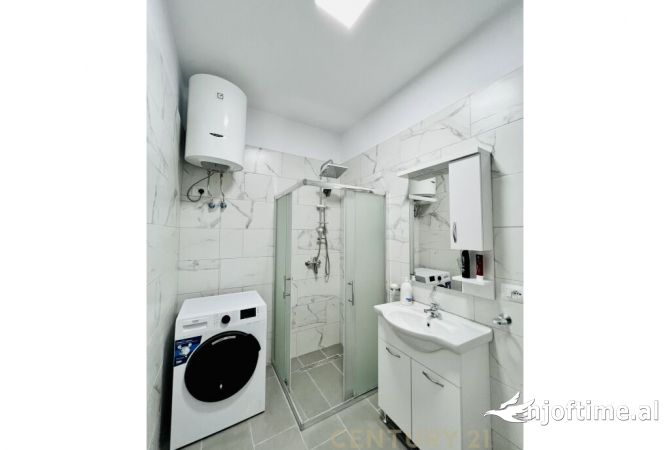 Shtepi me qera Apartament ne Tirane, 1+1, Mobilimi E mobiluar, Pagesa 890  Euro.