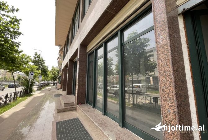 Ambient biznesi me qera 3+1 ne Tirane - 6,000 Euro
