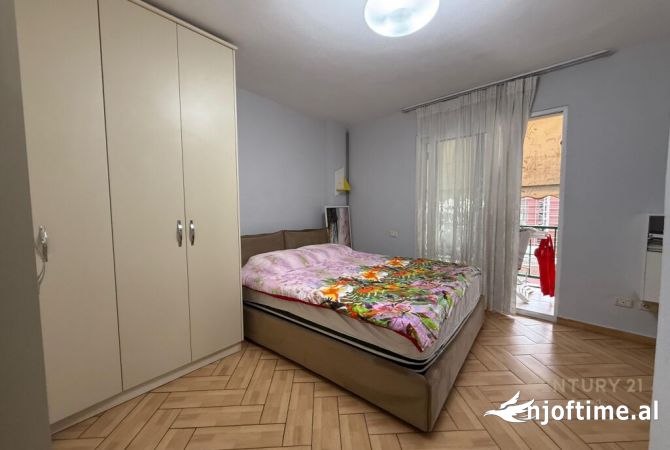 Shtepi me qera 2+1 ne Tirane - 600 Euro