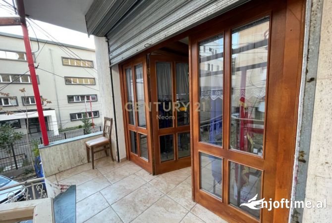 JEPET ME QIRA AMBIENT PER ZYRA, RRUGA E ELBASANIT!