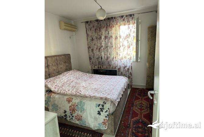 Shtepi ne shitje 2+1 ne Tirane - 130,000 Euro