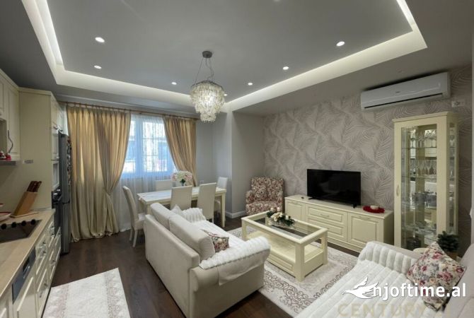 Shtepi me qera 2+1 ne Tirane - 1,000 Euro