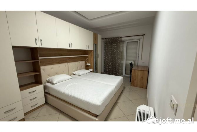 Shtepi me qera 2+1 ne Tirane - 700 Euro