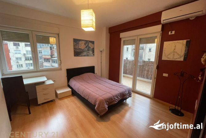Shtepi me qera Apartament ne Tirane, 2+1, Mobilimi E mobiluar, Pagesa 800  Euro.