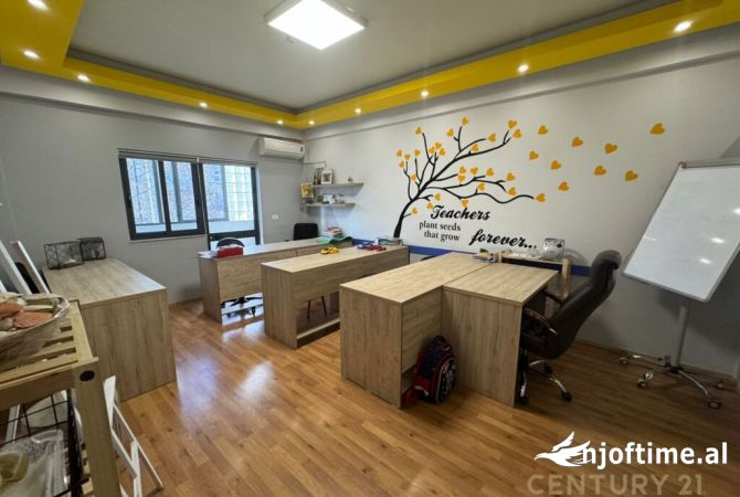 Ambient biznesi me qera 3+1 ne Tirane - 650 Euro