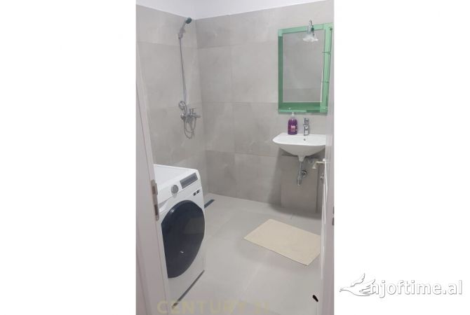 Shtepi me qera Apartament ne Tirane, 1+1, Mobilimi E mobiluar, Pagesa 650  Euro.