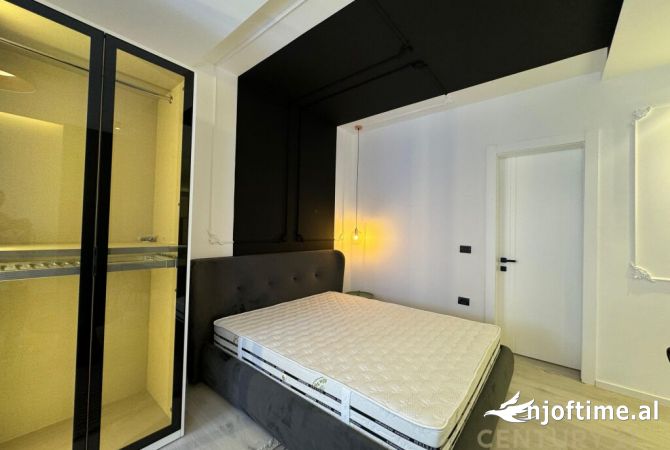 Shtepi me qera Apartament ne Tirane, Garsoniere, Mobilimi E mobiluar, Pagesa 500  Euro.