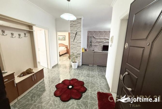 Shtepi me qera Apartament ne Tirane, 2+1, Mobilimi E mobiluar, Pagesa 650  Euro.
