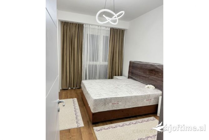 Shtepi me qera Apartament ne Tirane, 1+1, Mobilimi E mobiluar, Pagesa 520  Euro.