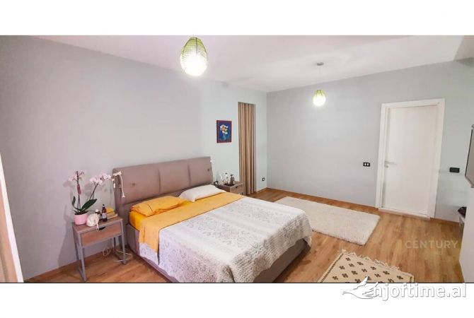 Shtepi me qera Apartament ne Tirane, 2+1, Mobilimi E mobiluar, Pagesa 800  Euro.