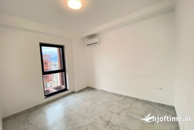 JAPIM APARTAMENT ME QIRA PER ZYRA TEK GARDEN BUILDING!