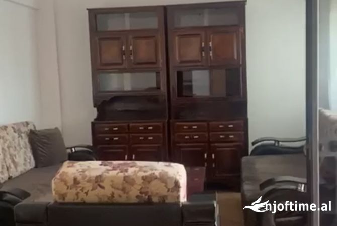 Shtepi me qera 2+1 ne Tirane - 380 Euro