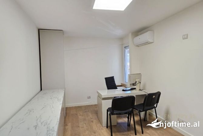 Shtepi ne shitje 2+1 ne Tirane - 220,000 Euro