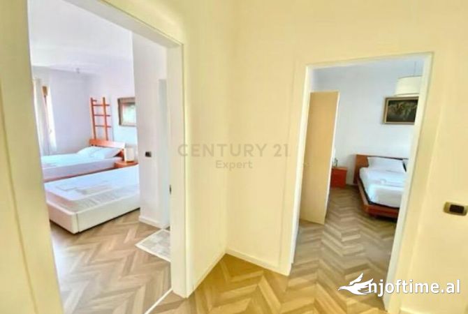 Shtepi me qera Apartament ne Tirane, 2+1, Mobilimi E mobiluar, Pagesa 850  Euro.