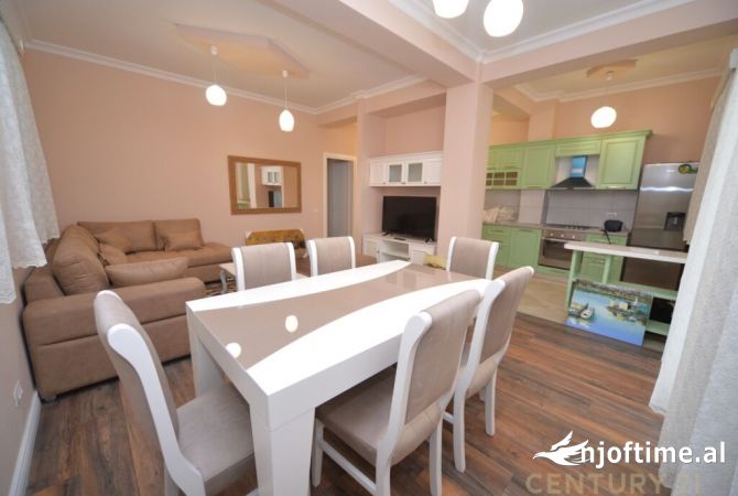 Shtepi me qera 2+1 ne Tirane - 950 Euro