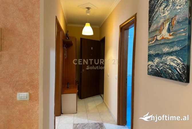 Shtepi me qera Apartament ne Tirane, 1+1, Mobilimi E mobiluar, Pagesa 450  Euro.