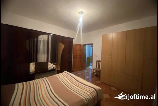 Shtepi me qera 1+1 ne Tirane - 300 Euro