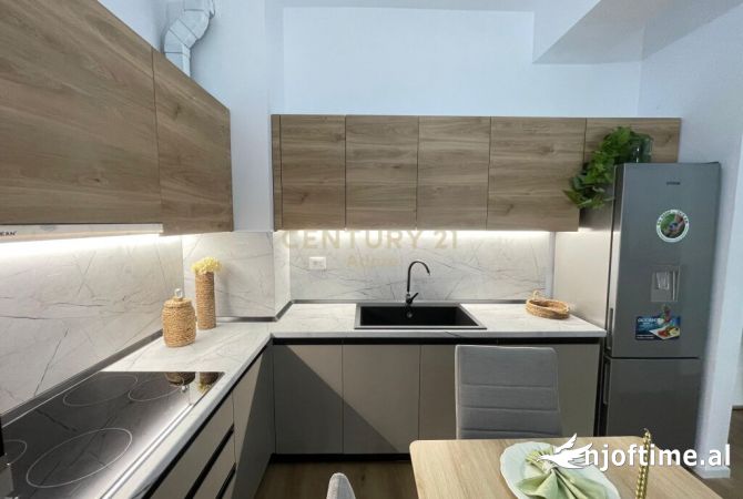 Shtepi me qera Apartament ne Tirane, 1+1, Mobilimi E mobiluar, Pagesa 400  Euro.