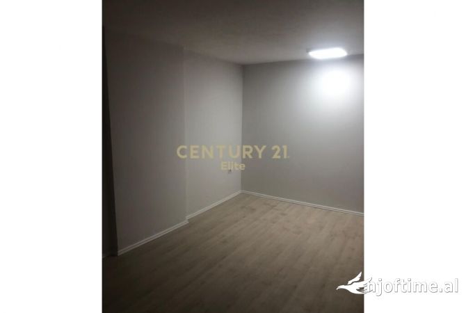 Ambient biznesi ne shitje 1+1 ne Tirane - 61,600 Euro