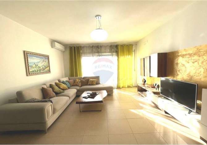 Shtepi me qera 2+1 ne Tirane - 550 Euro