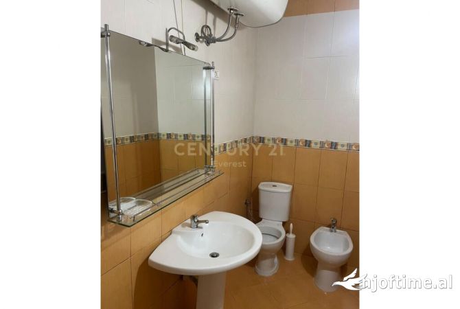 Shtepi me qera 2+1 ne Tirane - 600 Euro