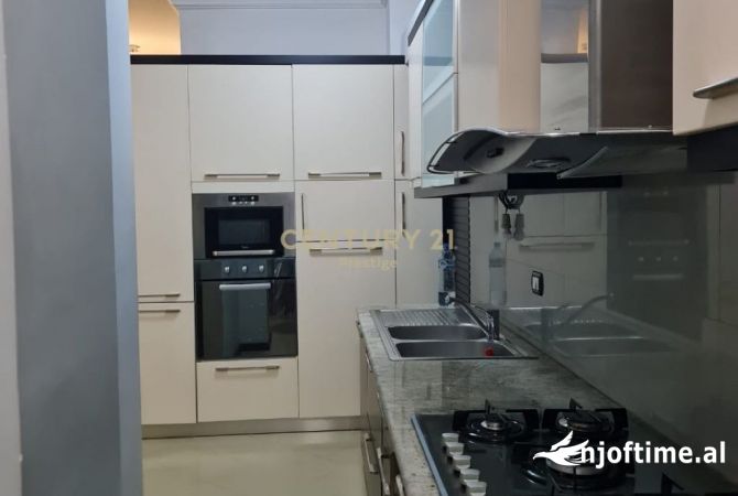Shtepi me qera 2+1 ne Tirane - 500 Euro