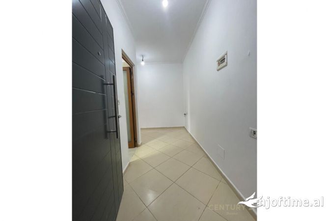 Shtepi me qera 1+1 ne Tirane - 400 Euro