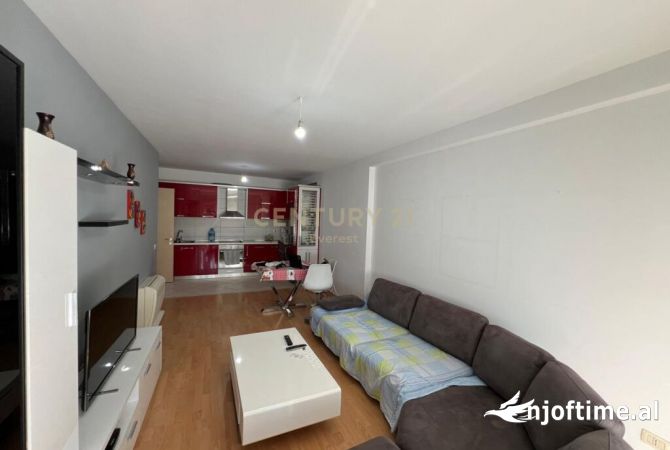 Shtepi me qera 2+1 ne Tirane - 700 Euro
