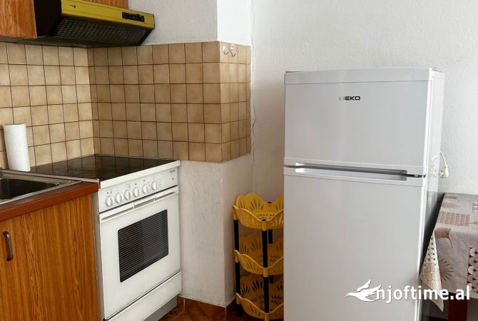 Shtepi me qera Apartament ne Tirane, 1+1, Mobilimi E mobiluar, Pagesa 550  Euro.